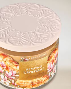 Almond Croissant 3-Wick Candle image number null
