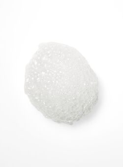 Winter Candy Apple Shimmer Fizz Body Lotion image number null