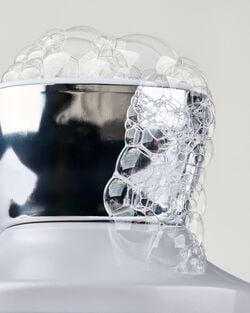 Platinum Body Wash image number null