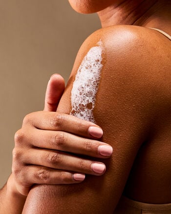 Snowflakes & Cashmere Body Wash Body Wash