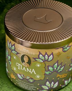 Tiana 3-Wick Candle image number null
